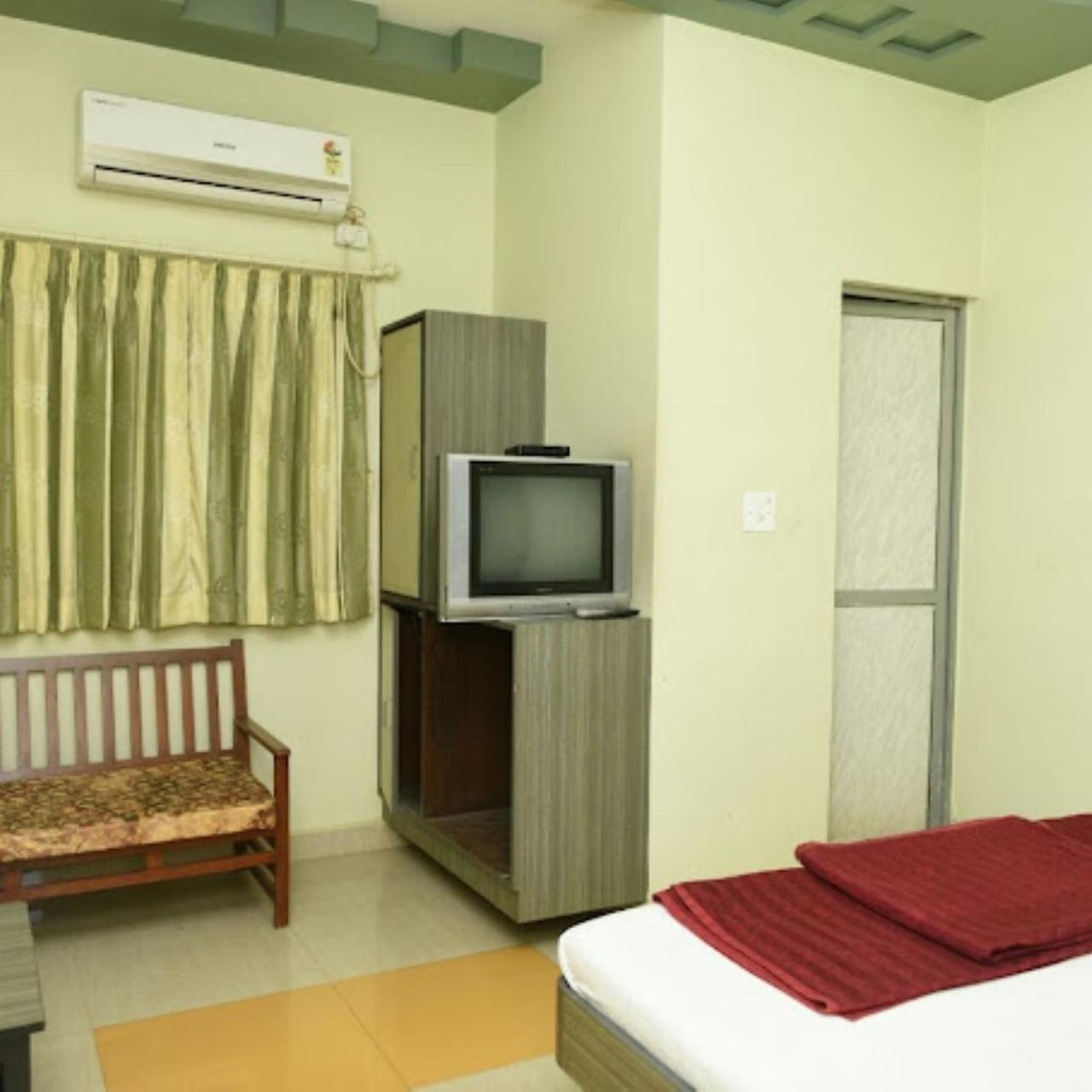 Hotel Anjali Palace Bhuj Eksteriør billede